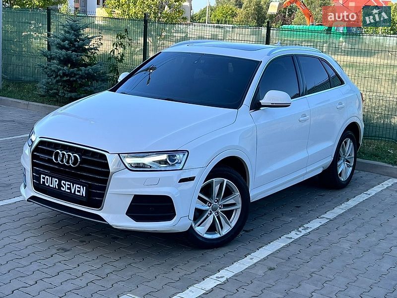 Позашляховик / Кросовер Audi Q3 2016 в Луцьку
