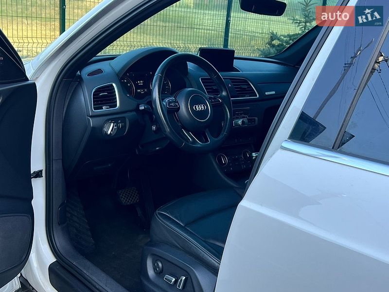 Позашляховик / Кросовер Audi Q3 2016 в Луцьку