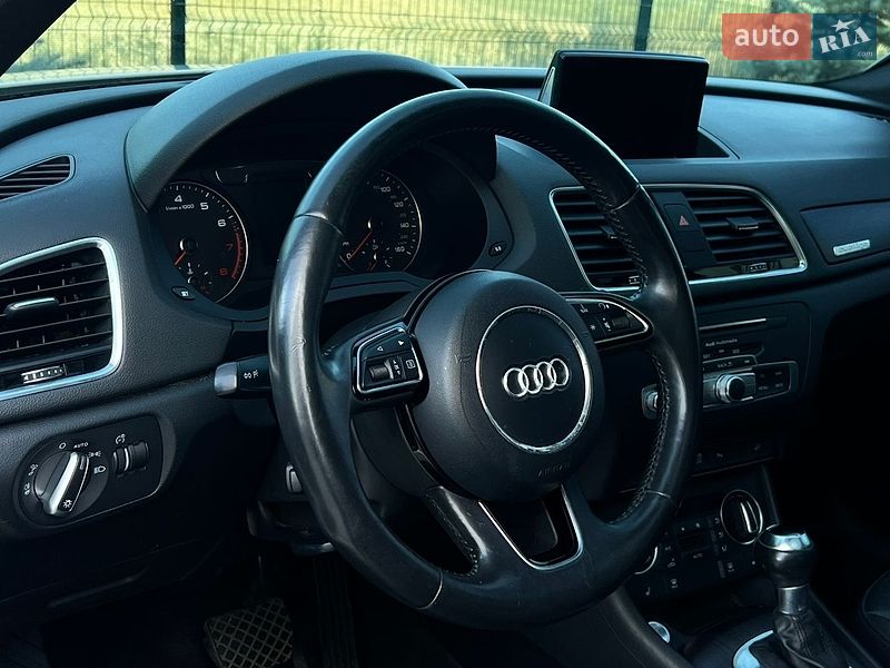 Позашляховик / Кросовер Audi Q3 2016 в Луцьку