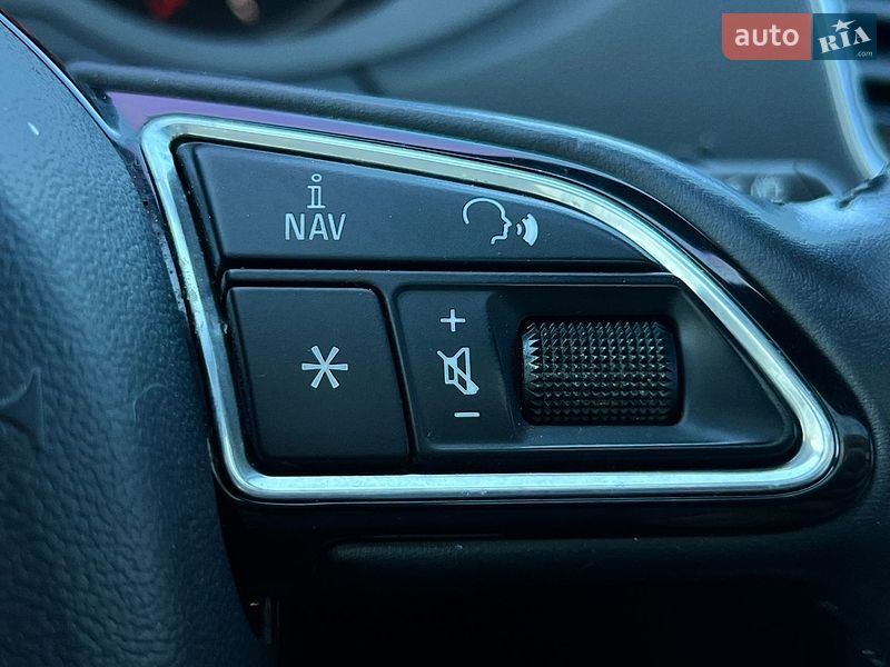 Позашляховик / Кросовер Audi Q3 2016 в Луцьку