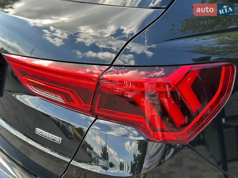 Внедорожник / Кроссовер Audi Q3 2024 в Киеве