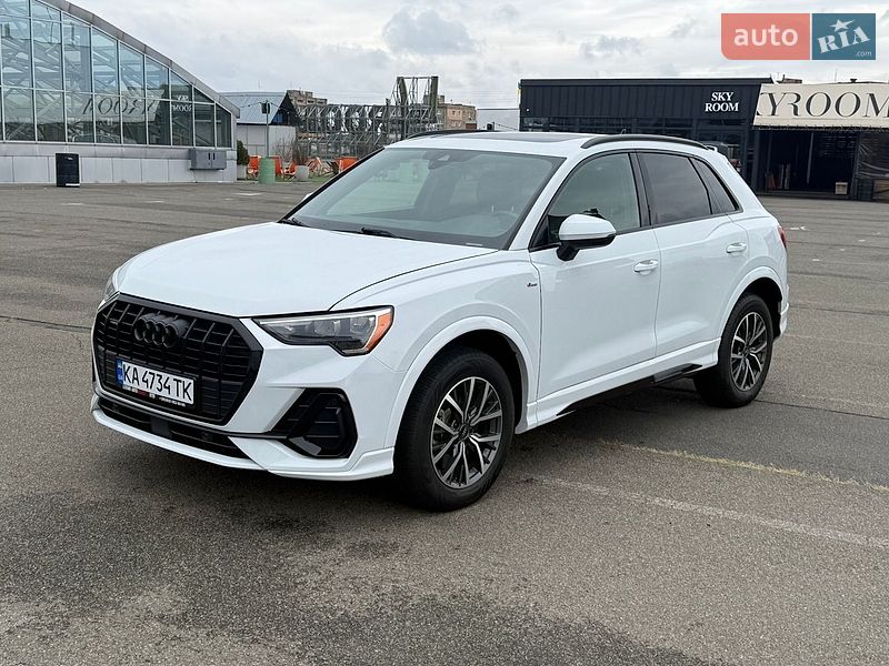 Позашляховик / Кросовер Audi Q3 2021 в Києві фото 3 Позашляховик / Кросовер Audi Q3 2021 в Києві
