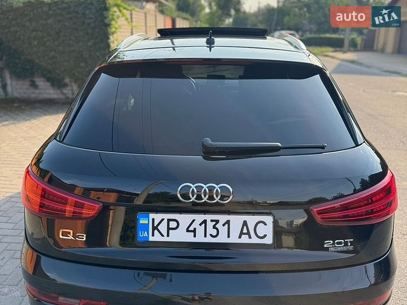 Внедорожник / Кроссовер Audi Q3 2017 в Киеве