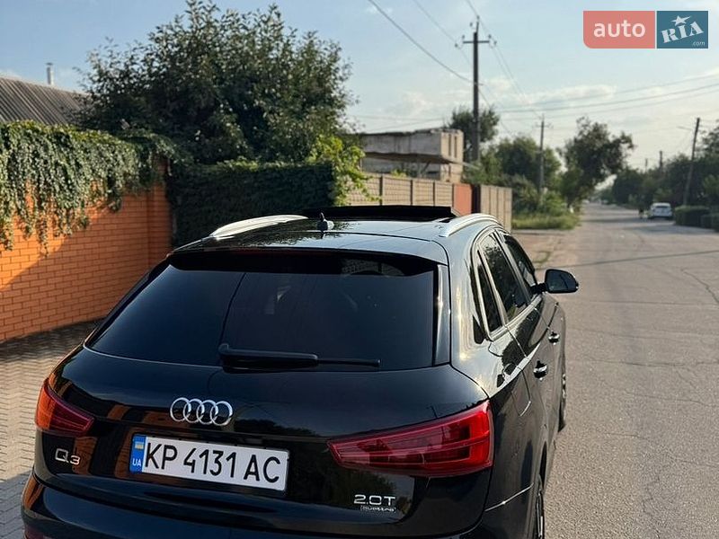 Внедорожник / Кроссовер Audi Q3 2017 в Киеве