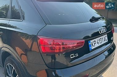 Внедорожник / Кроссовер Audi Q3 2017 в Киеве