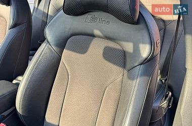Внедорожник / Кроссовер Audi Q3 2017 в Киеве