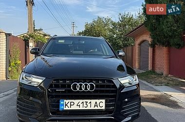 Внедорожник / Кроссовер Audi Q3 2017 в Киеве