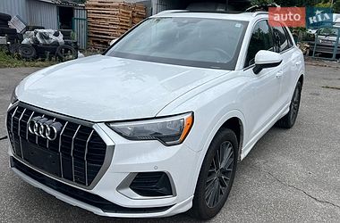 Внедорожник / Кроссовер Audi Q3 2022 в Киеве