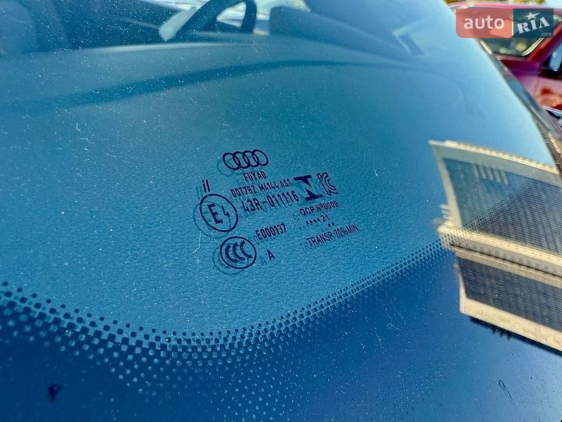 Позашляховик / Кросовер Audi Q3 2021 в Києві