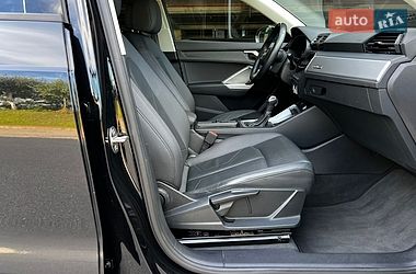 Позашляховик / Кросовер Audi Q3 2022 в Києві