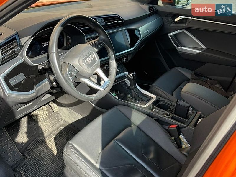 Позашляховик / Кросовер Audi Q3 2022 в Полтаві
