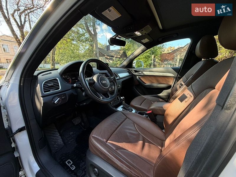 Внедорожник / Кроссовер Audi Q3 2016 в Стрые