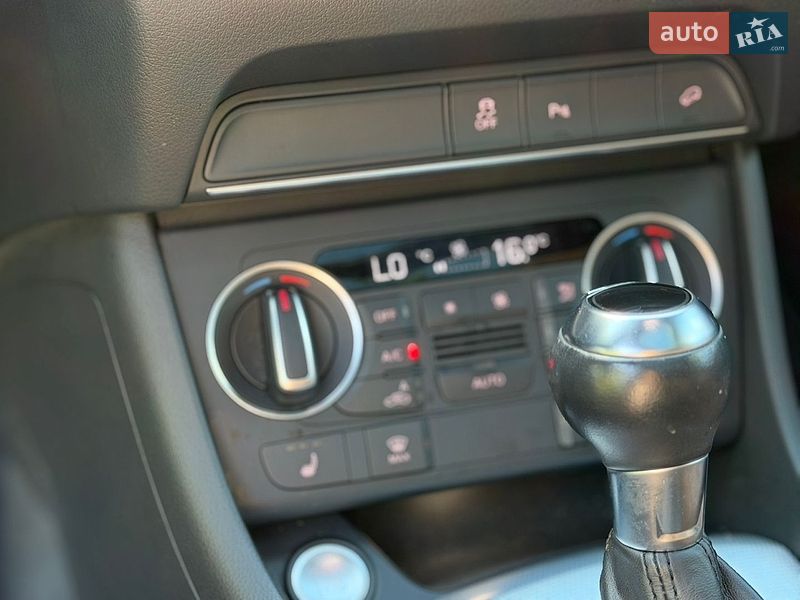 Внедорожник / Кроссовер Audi Q3 2016 в Стрые