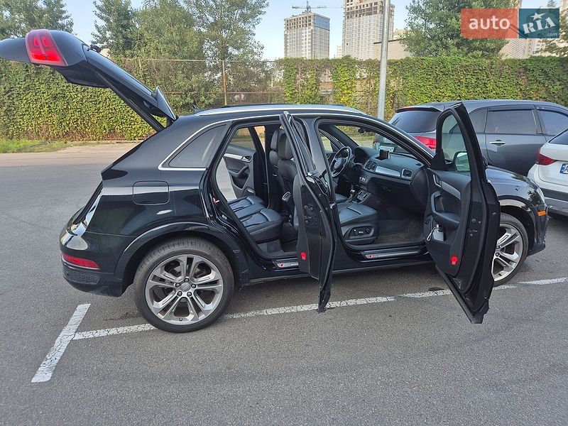 Внедорожник / Кроссовер Audi Q3 2016 в Киеве