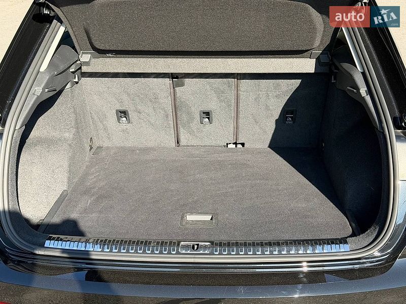 Внедорожник / Кроссовер Audi Q3 2021 в Кропивницком