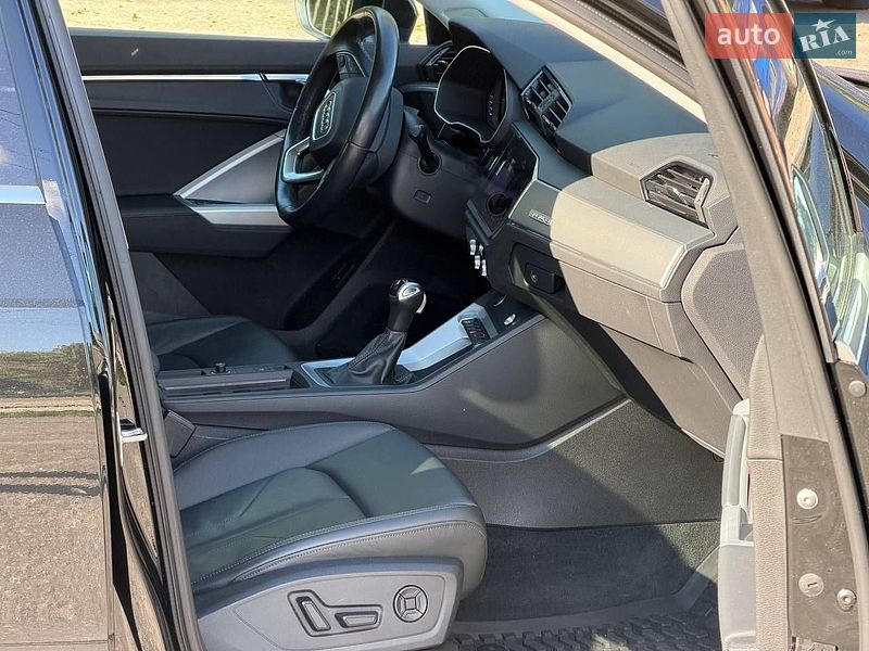 Внедорожник / Кроссовер Audi Q3 2021 в Кропивницком