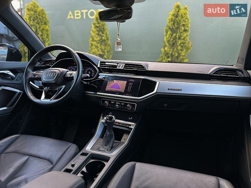 Позашляховик / Кросовер Audi Q3 2019 в Одесі