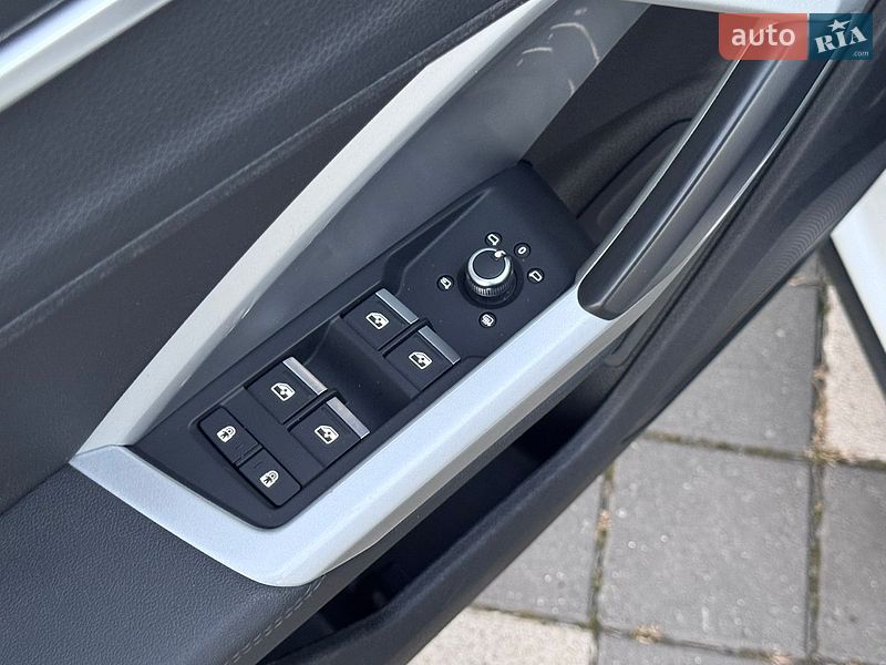 Позашляховик / Кросовер Audi Q3 2023 в Стрию фото 32 Позашляховик / Кросовер Audi Q3 2023 в Стрию