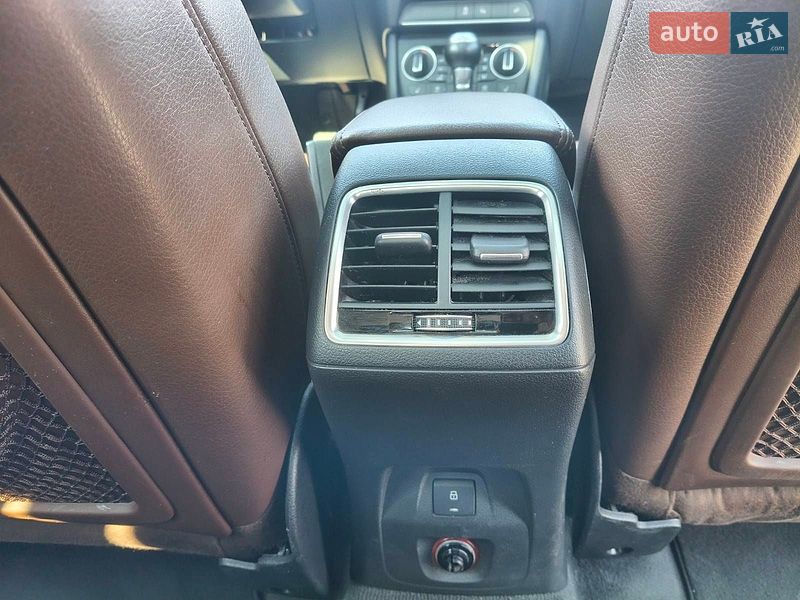 Позашляховик / Кросовер Audi Q3 2015 в Дніпрі фото 23 Позашляховик / Кросовер Audi Q3 2015 в Дніпрі
