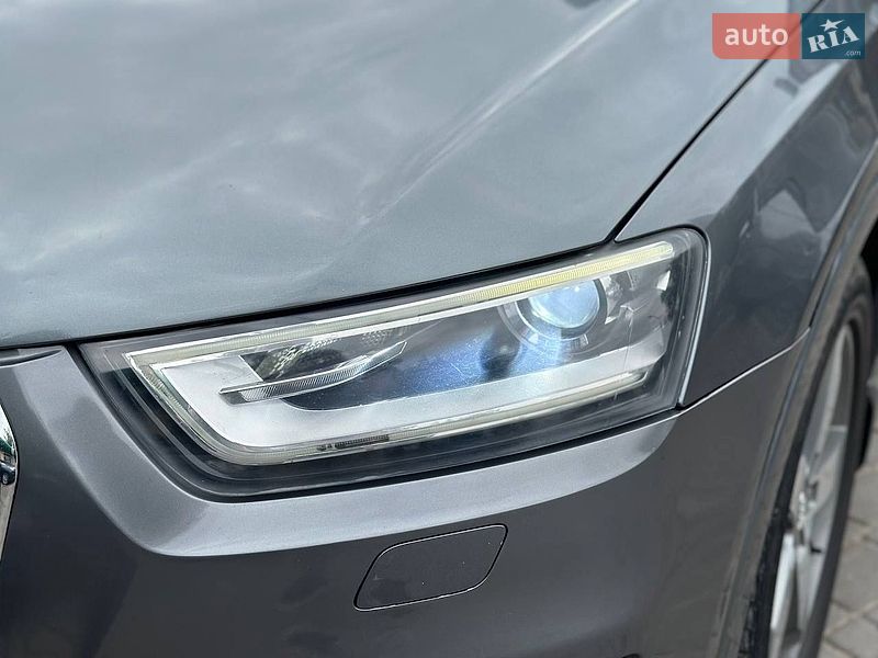 Позашляховик / Кросовер Audi Q3 2015 в Дніпрі