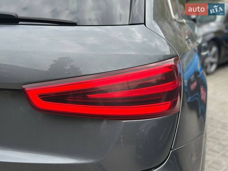 Позашляховик / Кросовер Audi Q3 2015 в Дніпрі