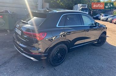 Позашляховик / Кросовер Audi Q3 2020 в Житомирі
