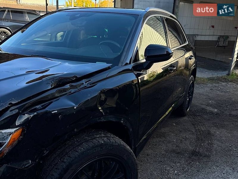 Позашляховик / Кросовер Audi Q3 2020 в Житомирі
