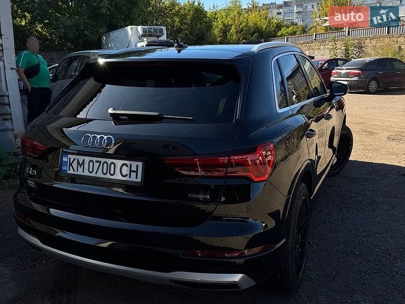 Позашляховик / Кросовер Audi Q3 2020 в Житомирі