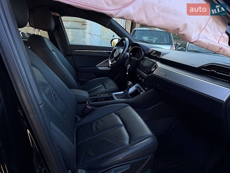 Позашляховик / Кросовер Audi Q3 2020 в Житомирі
