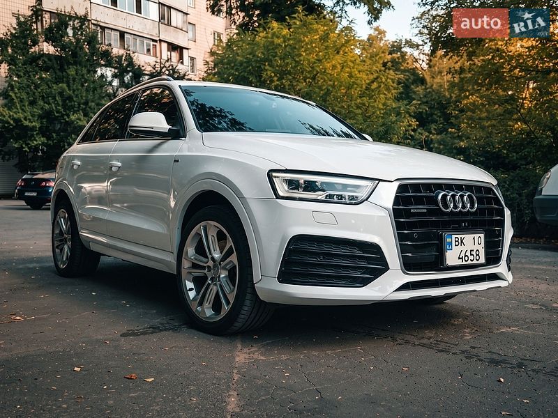 Позашляховик / Кросовер Audi Q3 2015 в Києві