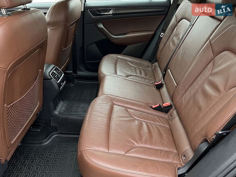 Позашляховик / Кросовер Audi Q3 2015 в Києві