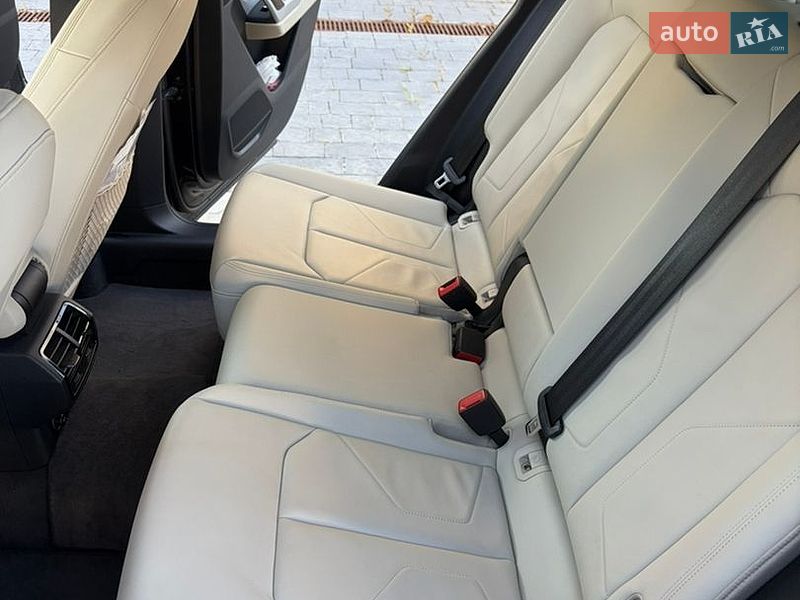 Позашляховик / Кросовер Audi Q3 2021 в Львові