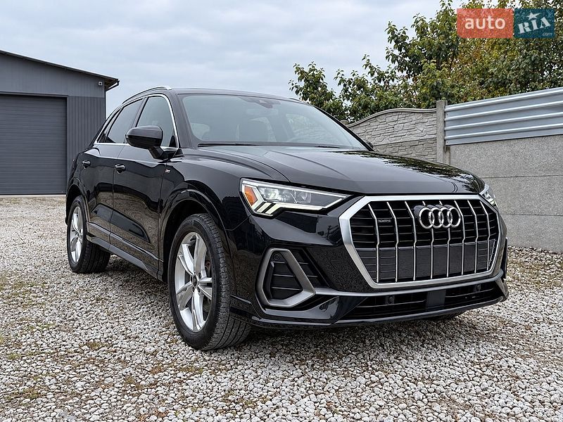 Позашляховик / Кросовер Audi Q3 2024 в Дніпрі