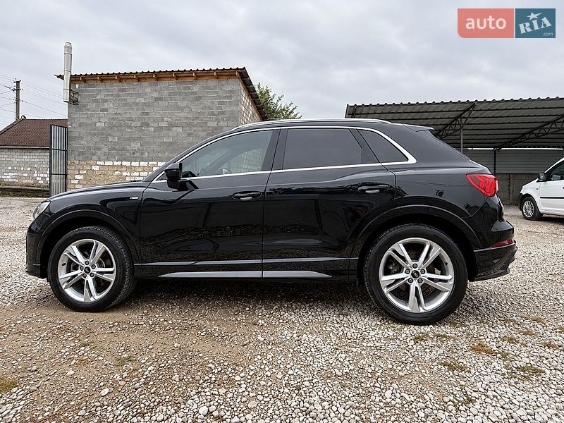 Позашляховик / Кросовер Audi Q3 2024 в Дніпрі