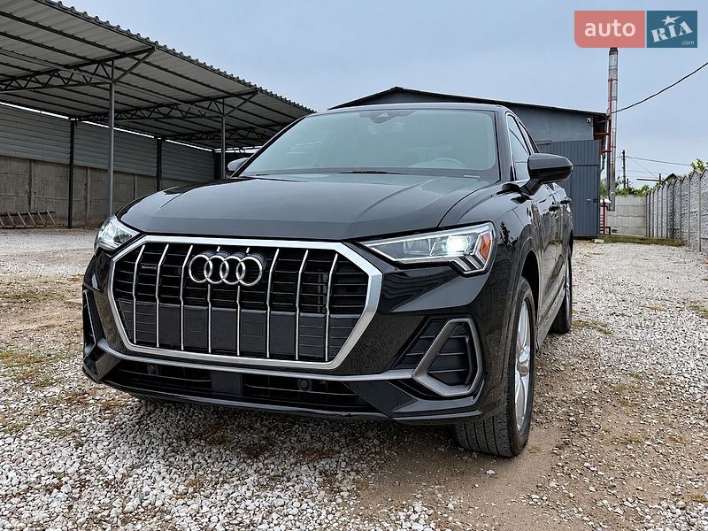 Позашляховик / Кросовер Audi Q3 2024 в Дніпрі