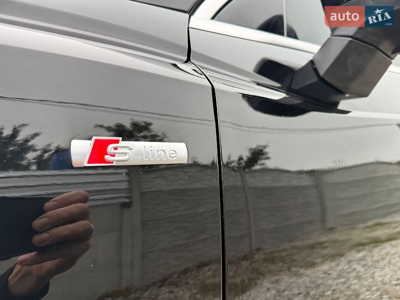 Позашляховик / Кросовер Audi Q3 2024 в Дніпрі