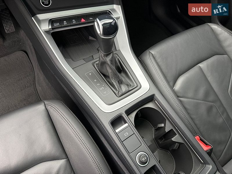 Позашляховик / Кросовер Audi Q3 2024 в Дніпрі