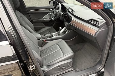 Позашляховик / Кросовер Audi Q3 2024 в Дніпрі