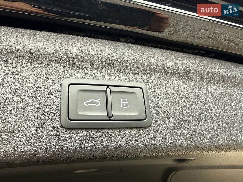 Позашляховик / Кросовер Audi Q3 2024 в Дніпрі