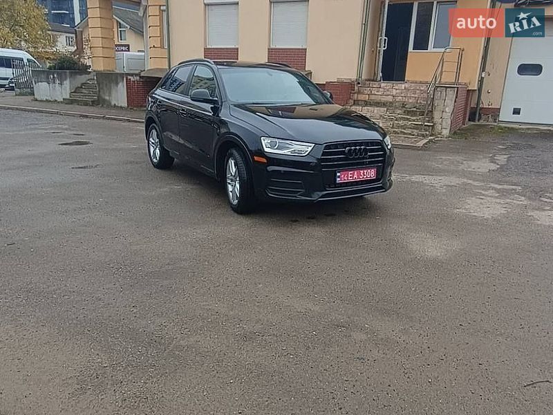 Позашляховик / Кросовер Audi Q3 2017 в Калуші