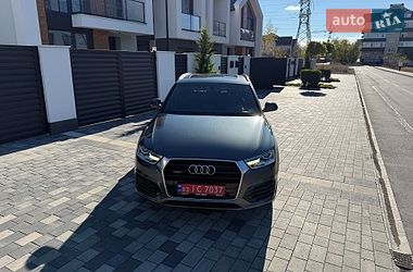 Внедорожник / Кроссовер Audi Q3 2018 в Ужгороде