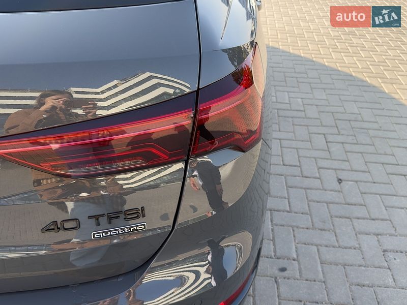 Внедорожник / Кроссовер Audi Q3 2021 в Тернополе