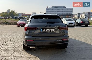 Внедорожник / Кроссовер Audi Q3 2021 в Тернополе