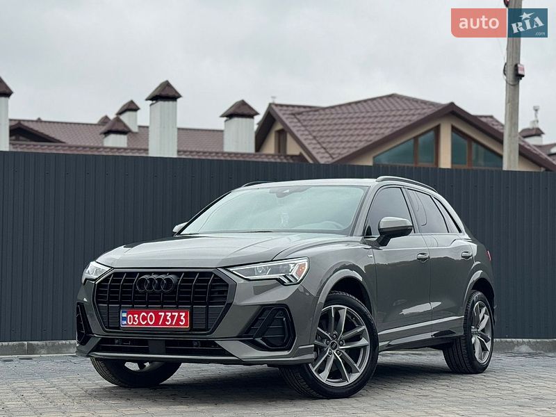 Внедорожник / Кроссовер Audi Q3 2024 в Тернополе