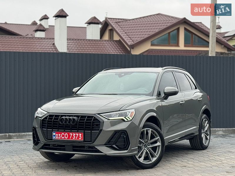 Внедорожник / Кроссовер Audi Q3 2024 в Тернополе