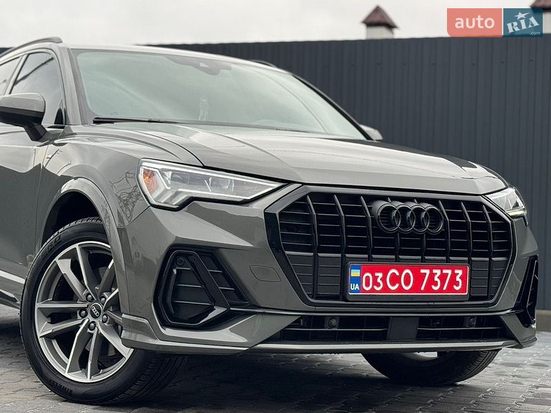 Внедорожник / Кроссовер Audi Q3 2024 в Тернополе