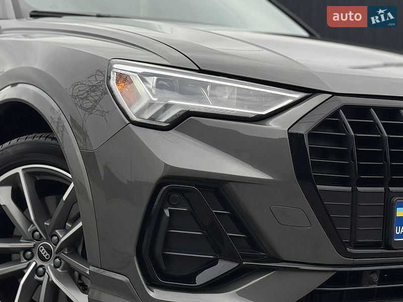 Внедорожник / Кроссовер Audi Q3 2024 в Тернополе