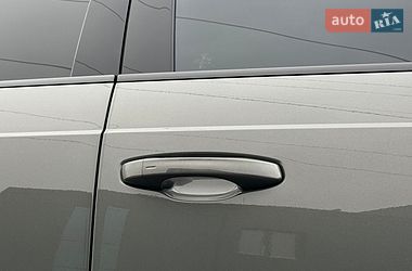 Внедорожник / Кроссовер Audi Q3 2024 в Тернополе