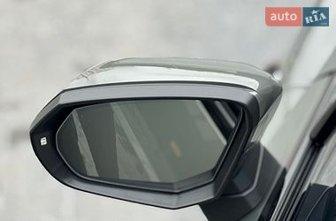Внедорожник / Кроссовер Audi Q3 2024 в Тернополе