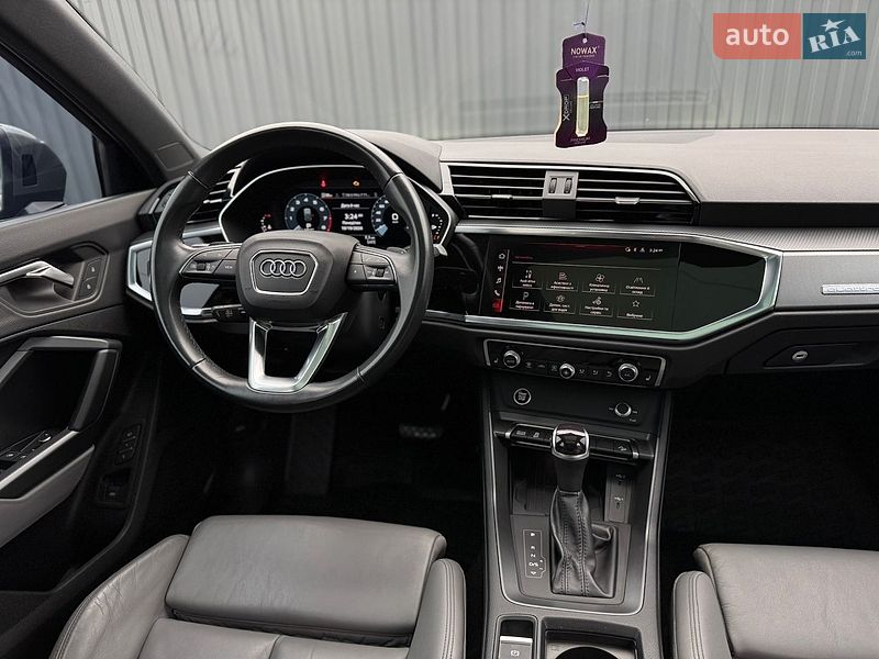 Внедорожник / Кроссовер Audi Q3 2024 в Тернополе